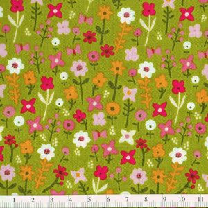 *P & B Textiles* Village Green Small Floral gr